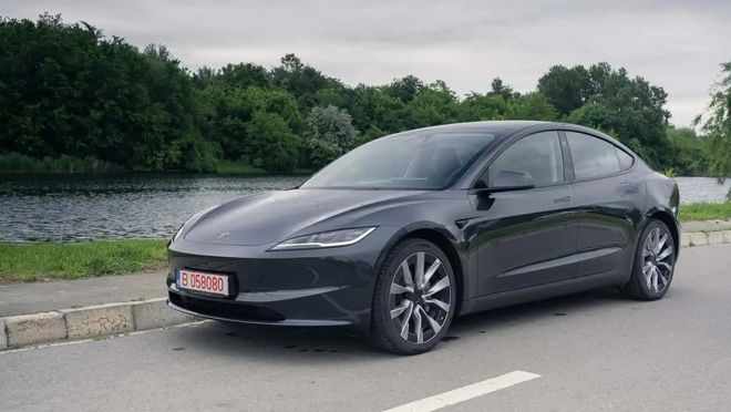 行驶超10万公里后,Model 3宁德时代磷酸铁锂电池衰减表现最优